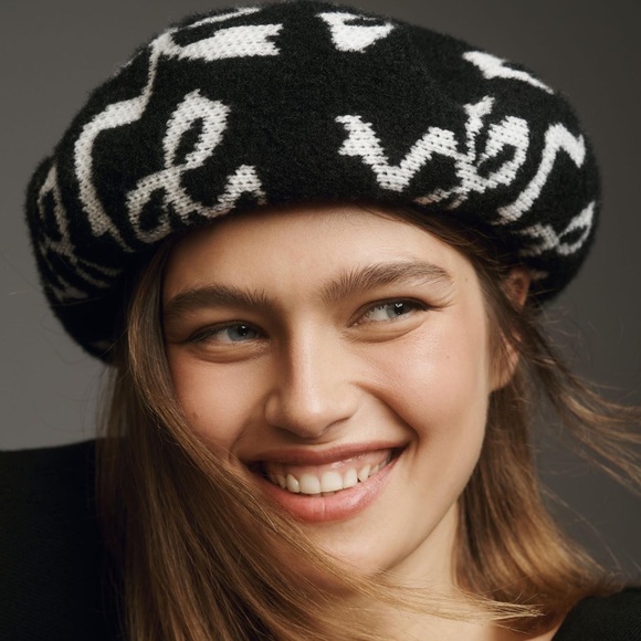 Anthropologie Maeve Icon Beret in Black Motif